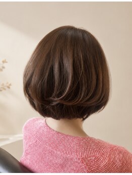 ユウ 香久山店(U)の写真/ダメージレスにこだわったカラー剤は、頭皮や髪への負担が少なく艶のある上品な仕上がりを実現してくれます