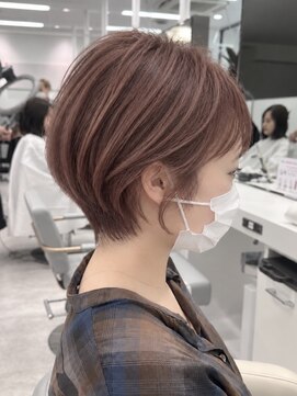 アッシュ 横浜西口店(Ash) 横浜ショートカットピンクベージュピンクブラウン丸みショート