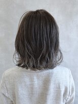 ムウ 難波(MOU)&nbsp;ハッシュカットフルバング似合わせカットレッドブラウン20代30代