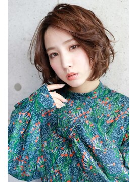 ドーチェ 茨木店(DOCHE) 大人可愛いひし形ショートボブ