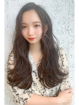 コリュート 本八幡(coryuto) 艶ウェーブロング[美髪/白髪染め/リタッチ/ヘッドスパ/本八幡]