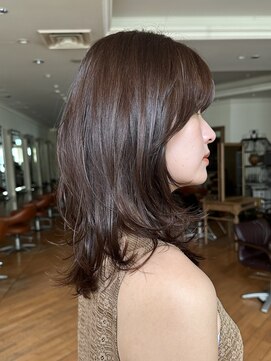 ビュートリアム265(BEAUTRIUM 265) ◆ミディアムレイヤー/レイヤーカット/銀座/くびれヘア/ベージュ