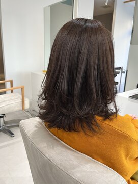 チル 福井駅前店(Chill) 福井駅前レイヤーカット外ハネ内巻きミディアム学生