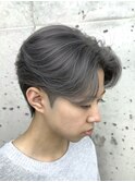 毛流れセンターパート/ニュアンスフェザーパーマ/シルバーカラー