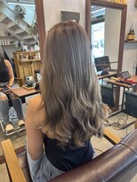 アイノベル(‘Inovel’)&nbsp;カット+ケアカラー+oggiottoトリートメント