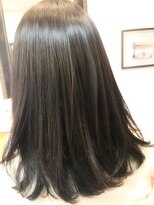 ミーノ(mｉｅｎｏ) うねりも解消☆ナチュラル元気セミディ☆【自由が丘/目黒区】