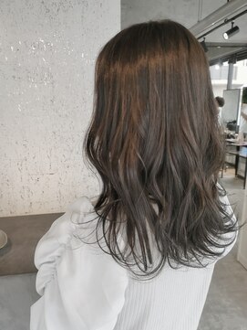 リム(RIM.) 【グレージュ×ゆる巻き】