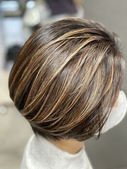 ローズヒップ(ROSE HIP)の写真/ROSE HIPの白髪染めは色持ちや艶感◎ヘアケア特化のサロンだから出来る傷まないカラーが大人女性に大好評♪