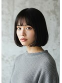 ダークトーンのストレートボブ