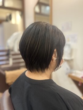 フリージア(freesia) ショートボブ/ニュアンスカラー/ヘッドスパ