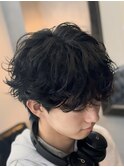 韓国へアカルマパーマワックスなしセンターパート黒髪ウルフ