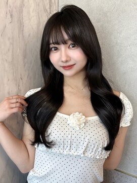 ルームバイシー 新宿(Loom. by Sea) ＊レイヤーカット×ショコラアッシュ【新宿/韓国ヘア/小顔ヘア】