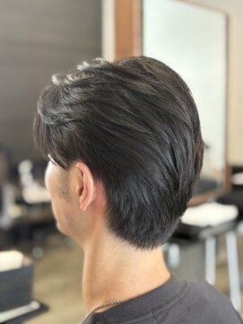 ディシェーレローブ(die Schere Lob) ツーブロック×ハンサムショート