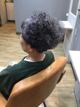 クロデザイン(KURO DESIGN) くるくるパーマボブ