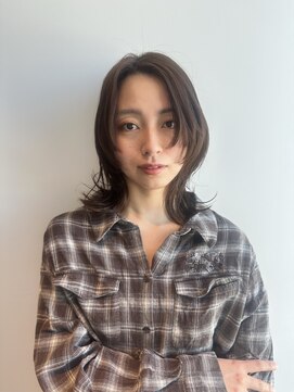 エクリボンヌ(equri bonne) 外はねミディアム