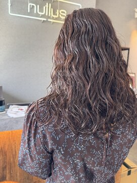 ヌル ヘア デザイン(nullus hair desigh) 【nullus】ゆるふわウェーブ/艶カラー