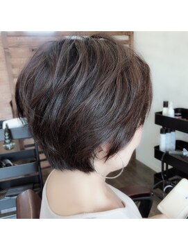 プロキシムヘアワークス(proxim hair works) ゆるふわ大人ショート