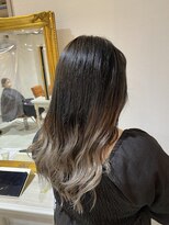 アプリ バイ リアン 浦和(appri by Rien)&nbsp;ホワイトベージュグラデーション[浦和/浦和駅]