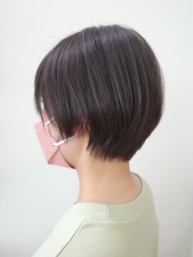 ゼル ビッグアイ(ZELE) 爽やかショートボブ