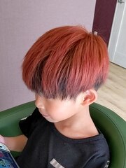 【ツートンカラー】メンズショートヘア×赤髪マッシュ