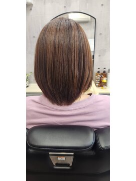 コン(Kon) うる艶ストレート