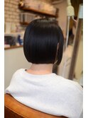 ぱっつりボブ