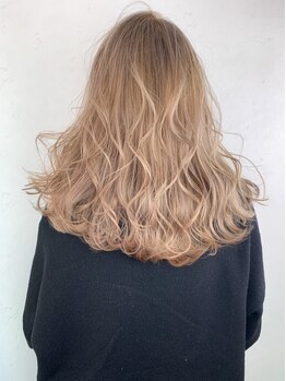 ヘアー ローグ ディープ(Hair Logue DEEP)の写真/【学割U24クーポンあり】学生さん必見！トレンドを抑えたデザイン、カラーでオシャレをもっと楽しめる♪