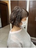 柔らかな動きのあるボブデザイン