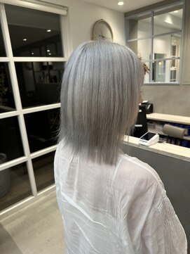 ロテ(LOTE.) ハイライト/髪質改善/ブリーチ/切りっぱなし/一宮/妙興寺