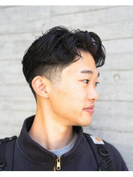 都雅 テーパーフェードナチュラルヘア