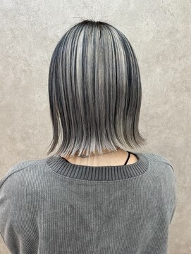 エニル(enil) *アンブレラカラー×切りっぱなしボブ