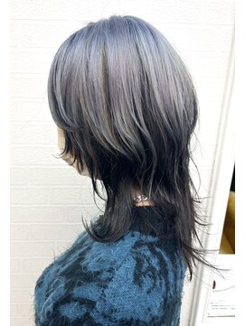 シャルティア(SHALLTIA) シルバーブラック【山口市美容室】【山口市ウルフカット】
