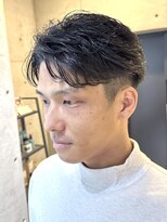 ブルニール 中崎町(BLEUNIR)&nbsp;フェザーパーマ/メンズパーマ/センターパート