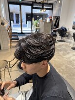 グラスバイネオリーブ 大倉山駅前店(grace by neolive)&nbsp;フェザーパーマ/ニュアンスパーマ/センターパート/メンズ