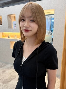 アロ 大阪梅田(alo) 【momoa】くすみベージュ×ボブカット《ブリーチ/ボブ》