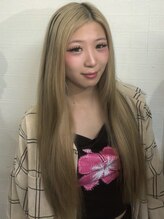 ユートピア(U topia)&nbsp;井出 萌菜