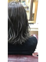 ルッソリベラ 池袋(Lusso libera)&nbsp;シルバーグレージュ/ミントベージュ/30代/40代/50代