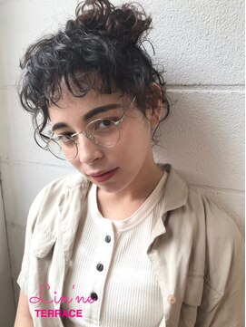 リンネテラス(Lin'ne terrace) 夏休みはゆるっと一本結びで！