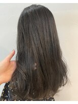 フース(Hus) ダークカラー アッシュグレー