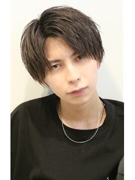ザ サードヘアー 柏(THE 3rd HAIR) ナチュラルセンターパート