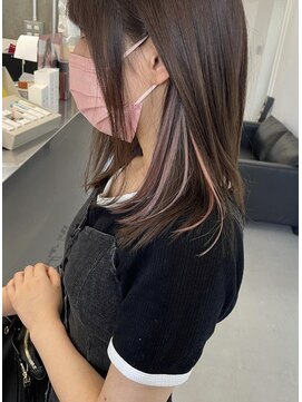 キング 高槻(K!ng) シールエクステで作るさりげないインナーカラー