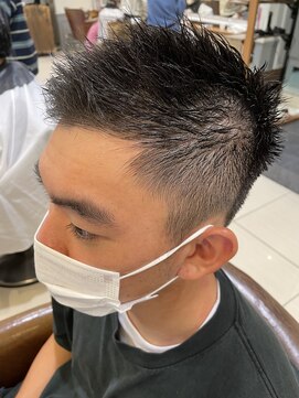 ネオリーブアイム 横浜西口店(Neolive aim) 横浜★ウェット質感のフェード短髪ショートです♪