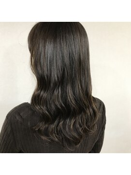 アイビー ヘアーアンドパーソナルカラー(I'B Hair & Personal Color) オリーブアッシュ