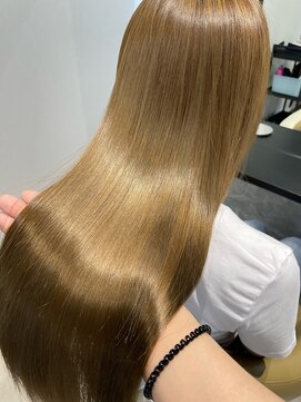 テテ(tete) 艶髪　beige