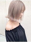 切りっぱなしボブ & ホワイトピンクグレージュ