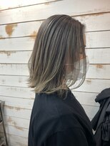 ハーツ(Heart's)&nbsp;白髪ぼかしハイライト大人ミディアム【髪質改善/脱白髪染め】