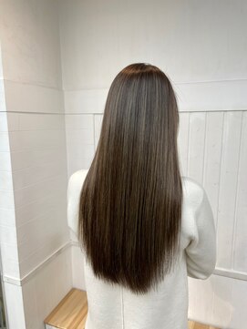 ネウィベルシア 名駅(newi belsia) さら艶ストレート