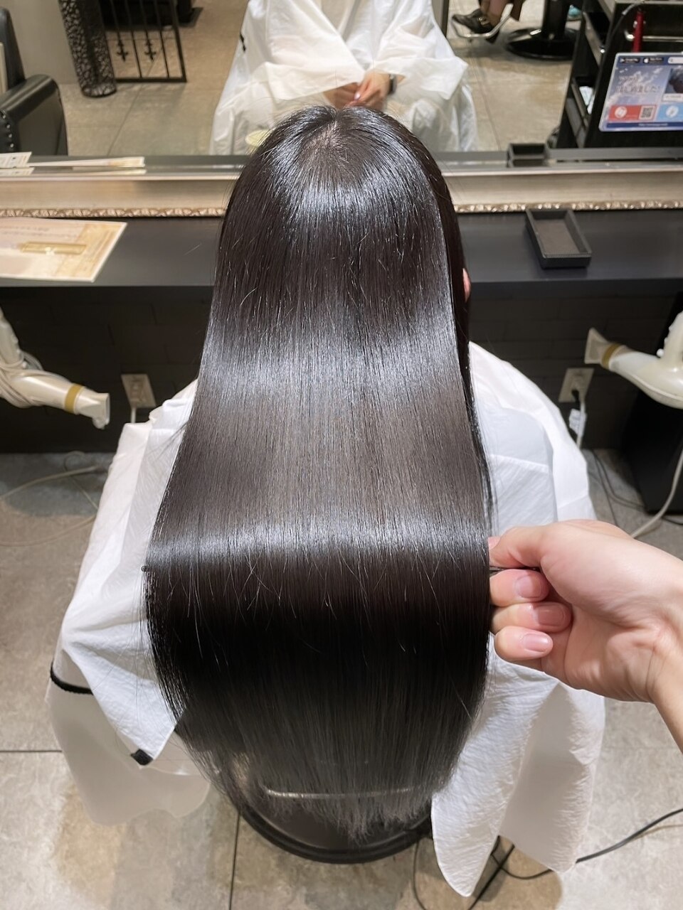 【ダメージが気になる方はこちらの矯正】プレミアム矯正＆カット\20500