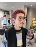 赤髪クルクル