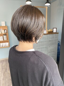 イア(oia) 骨格綺麗ショート